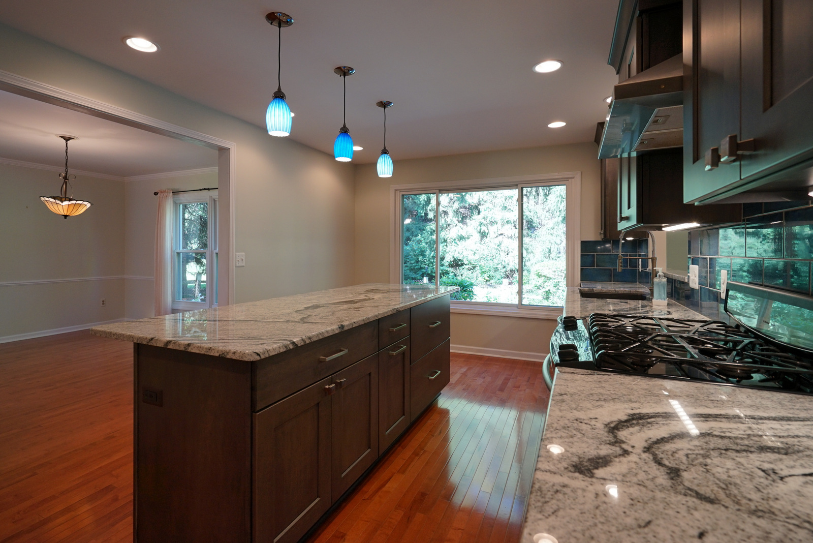 Granite Island Bar BAKE Real Estate