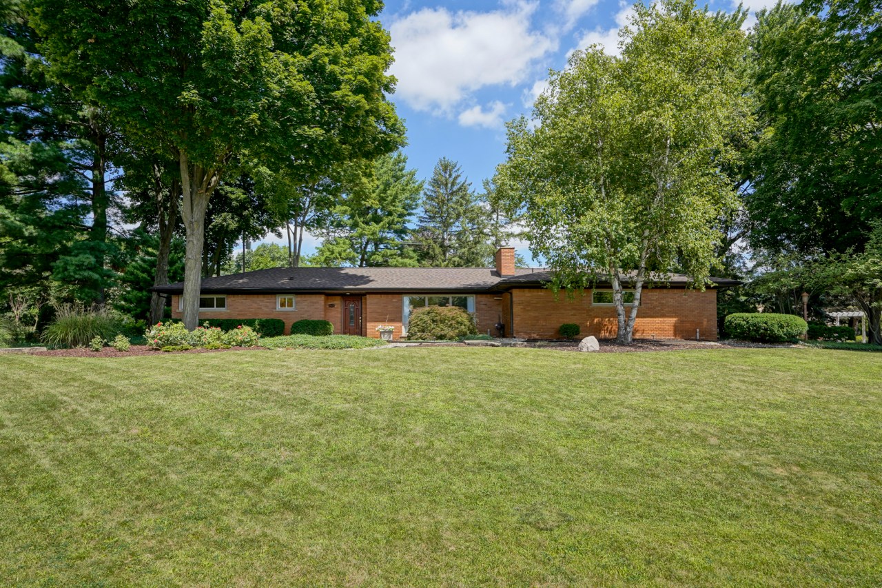 Just Sold! 45030 Mayo Drive, Northville 3 Bedroom, 1 1/2 Bath, 1677